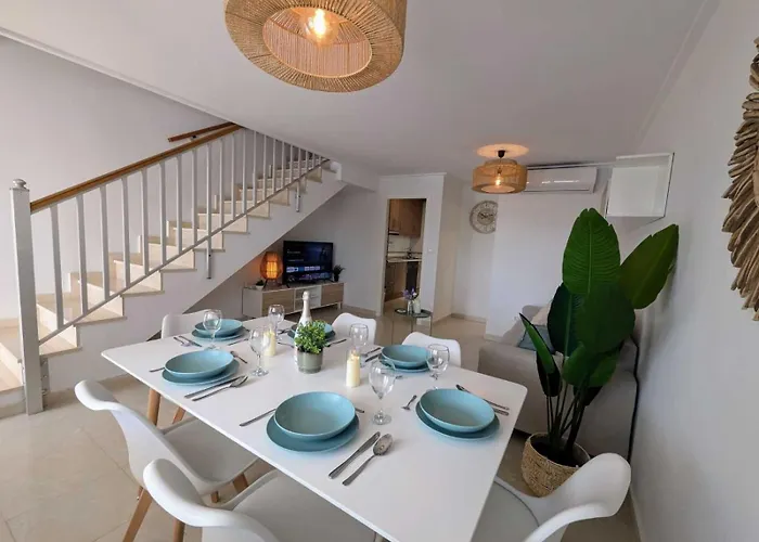 Salinas Views Danuria Chalet *